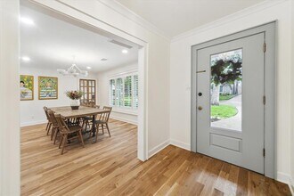 13035 Pebblebrook Dr in Houston, TX - Building Photo - Building Photo