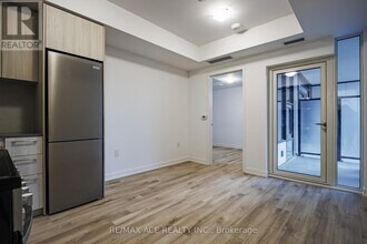 7437 Kingston Rd in Toronto, ON - Building Photo - Building Photo