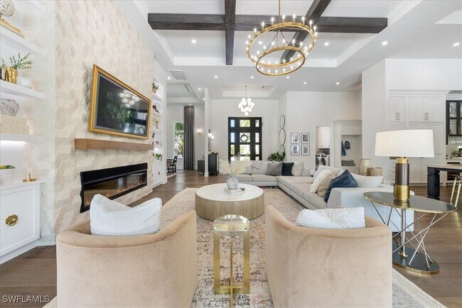 521 Neapolitan Ln in Naples, FL - Foto de edificio - Building Photo