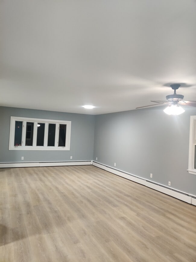 186 Highland Ave, Unit 1 in Middletown, NY - Foto de edificio - Building Photo