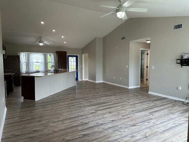 11098 Cheltenham Ave in Englewood, FL - Building Photo - Building Photo