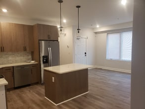 953 Belmont Ave in Philadelphia, PA - Foto de edificio - Building Photo