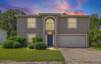 8164 Foxdale Dr in Jacksonville, FL - Building Photo