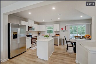 1001 Cyprus Ct in Forked River, NJ - Building Photo - Building Photo