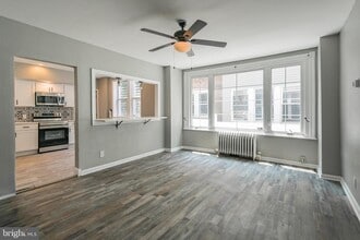 50 E Tulpehocken St in Philadelphia, PA - Building Photo - Building Photo