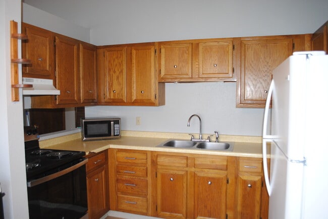 1105 Santa Clara Ave in Grand Junction, CO - Building Photo - Building Photo