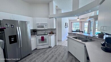 615 Sheridan Woods Dr in Melbourne, FL - Building Photo - Building Photo