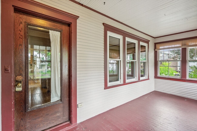 1597 Lafond Ave in St. Paul, MN - Building Photo - Building Photo