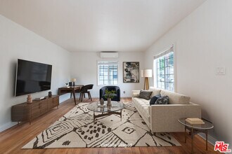 5058 Colfax Ave in Los Angeles, CA - Building Photo - Building Photo