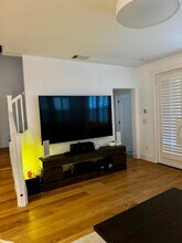 309 Polaris Ter in Sunnyvale, CA - Building Photo - Building Photo