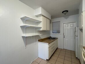 103 Hibiscus Ave, Unit 101 in Savannah, GA - Foto de edificio - Building Photo