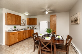 William Pointe by Kading in Perry, IA - Foto de edificio - Interior Photo