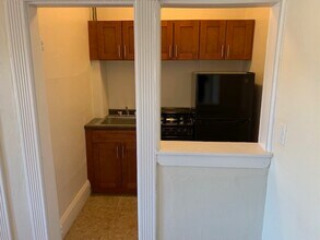 1337 Commonwealth Ave, Unit 23 in Boston, MA - Building Photo - Building Photo