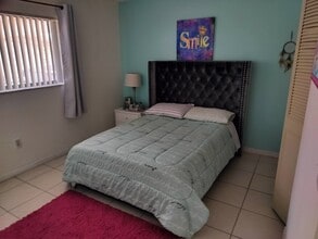 8760 SW 133rd Ave, Unit Horizons West in Miami, FL - Building Photo - Building Photo
