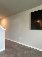 582 Amadoras Wy in St. Cloud, FL - Building Photo - Building Photo