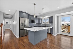 3103 Falcon Ave in Medford, NY - Building Photo