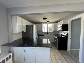 107 Buff Rd in Bristol, CT - Building Photo - Building Photo