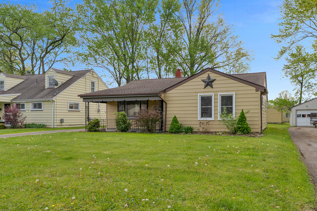 1551 Chattanooga Ave in Youngstown, OH - Building Photo - Building Photo