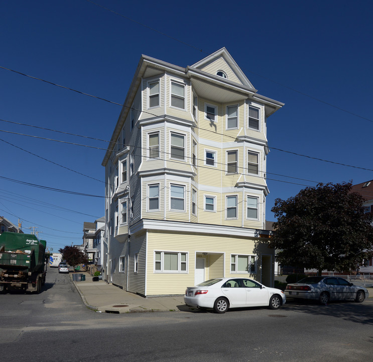 523 N Front St in New Bedford, MA - Building Photo