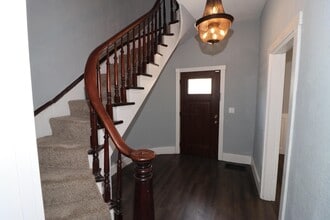 120 S Court St in Marysville, OH - Building Photo - Building Photo