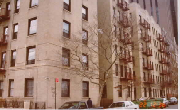 20 LAUREL HILL TER in New York, NY - Building Photo - Building Photo