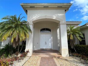 15001 SW 33rd St in Davie, FL - Building Photo - Building Photo