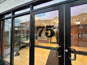 75 Quaker Ave in Cornwall, NY - Building Photo - Building Photo