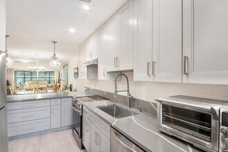 1041 Orange Terrace in Delray Beach, FL - Building Photo - Building Photo