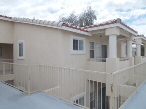 1825 Cutlass Dr in Henderson, NV - Building Photo - Building Photo