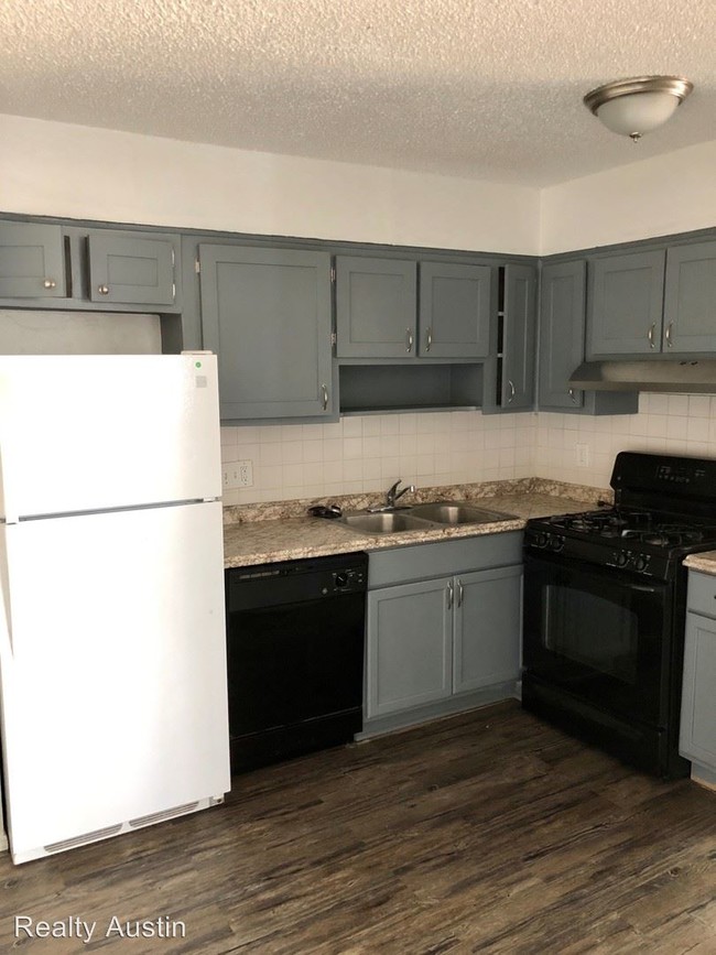 4902 West Gate Blvd in Austin, TX - Building Photo - Building Photo