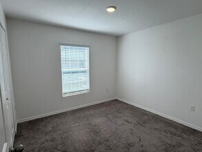 225 Dogfish Ln in Poinciana, FL - Building Photo - Building Photo