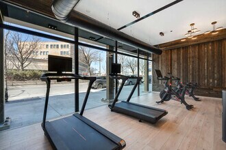 1257 N Ashland Ave in Chicago, IL - Building Photo - Building Photo