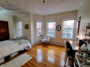 74 Prince St, Unit 4 in Boston, MA - Building Photo - Building Photo