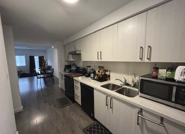 400 Chaffey St in Welland, ON - Building Photo