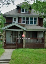 3128 N 38th St in Milwaukee, WI - Building Photo