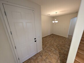 7931 N Kelburn Hill St in Las Vegas, NV - Building Photo - Building Photo