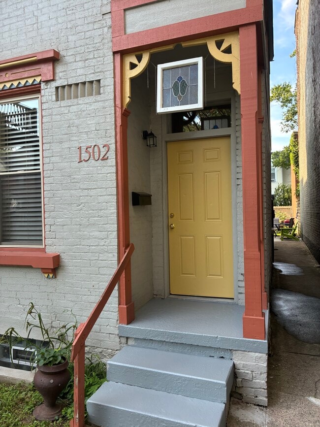 property at 1502 Chase Ave