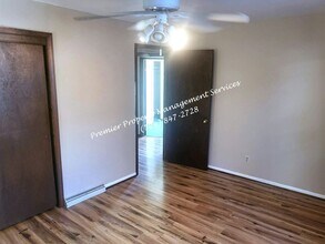 919 6th Ave in New Brighton, PA - Building Photo - Building Photo