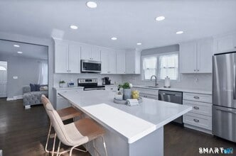 457 Summit St in Bridgeport, CT - Building Photo - Building Photo