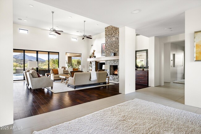 9894 E Miramonte Dr in Scottsdale, AZ - Building Photo - Building Photo