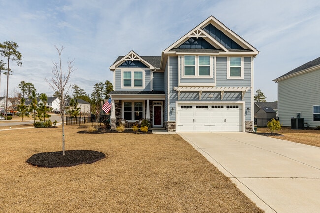 205 Parrish Ln in Carthage, NC - Foto de edificio - Building Photo