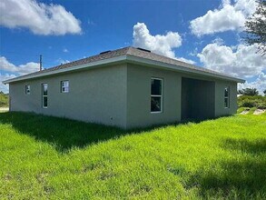12577 Willmington Blvd in Port Charlotte, FL - Building Photo - Building Photo