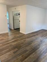 1042 Main St-Unit -#2 in Leeds, NY - Building Photo - Building Photo