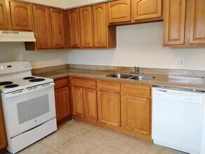 4777 Orange Grove Blvd in North Fort Myers, FL - Building Photo - Building Photo