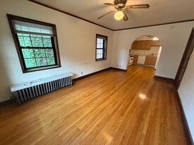 2104 University Ave in Madison, WI - Building Photo