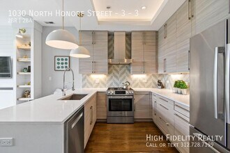 1030 N Honore St in Chicago, IL - Foto de edificio - Building Photo