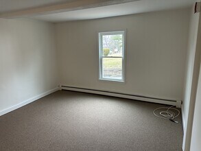 291 Columbia St in South Kingstown, RI - Building Photo - Building Photo