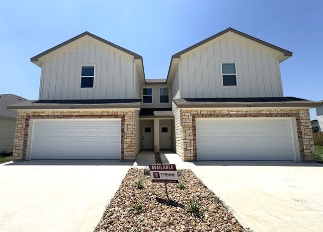 1166 Lindsey Dr, Unit B in Copperas Cove, TX - Building Photo - Building Photo