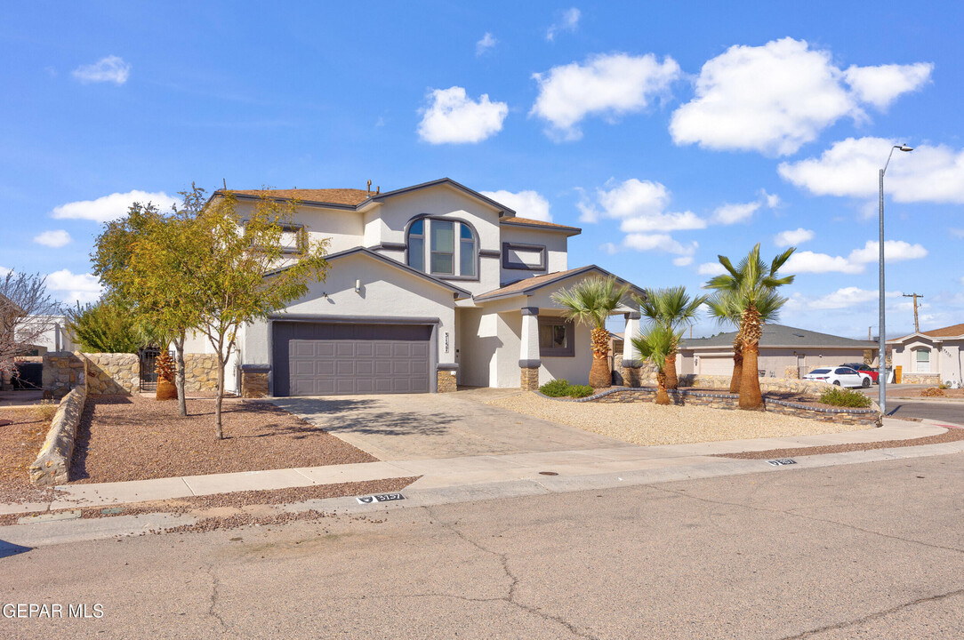 3157 Moon Point Pl in El Paso, TX - Building Photo