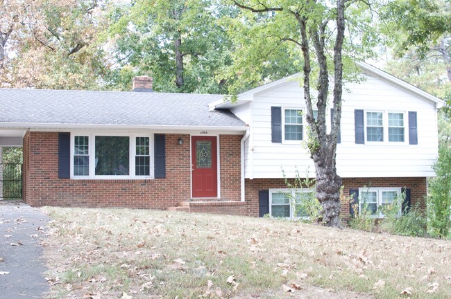 property at 6404 Amhurst Rd